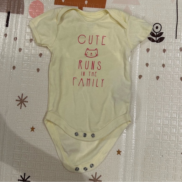 3 to 6 months Newborn Baby Girl Clothes Onesies - Picture 3 of 7